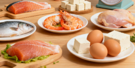 [图片占位：保证各类营养素的均衡摄入]